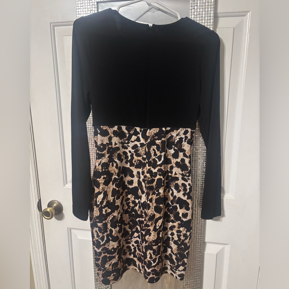 VENUS Black Top with Tan and Black Leopard-Print Long Sleeve Dress - Picture 2 of 2